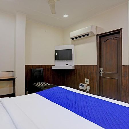 Hotel Grand Tushar - Ghaziabad Railway Station Экстерьер фото